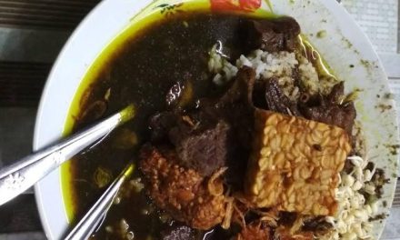 Rawon Mbak Ten Kuliner Malam Favorit di Kota Malang