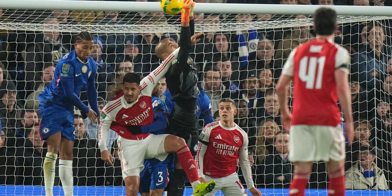 Liam Rosenior dan Tantangan Awal Chelsea di Kompetisi Domestik