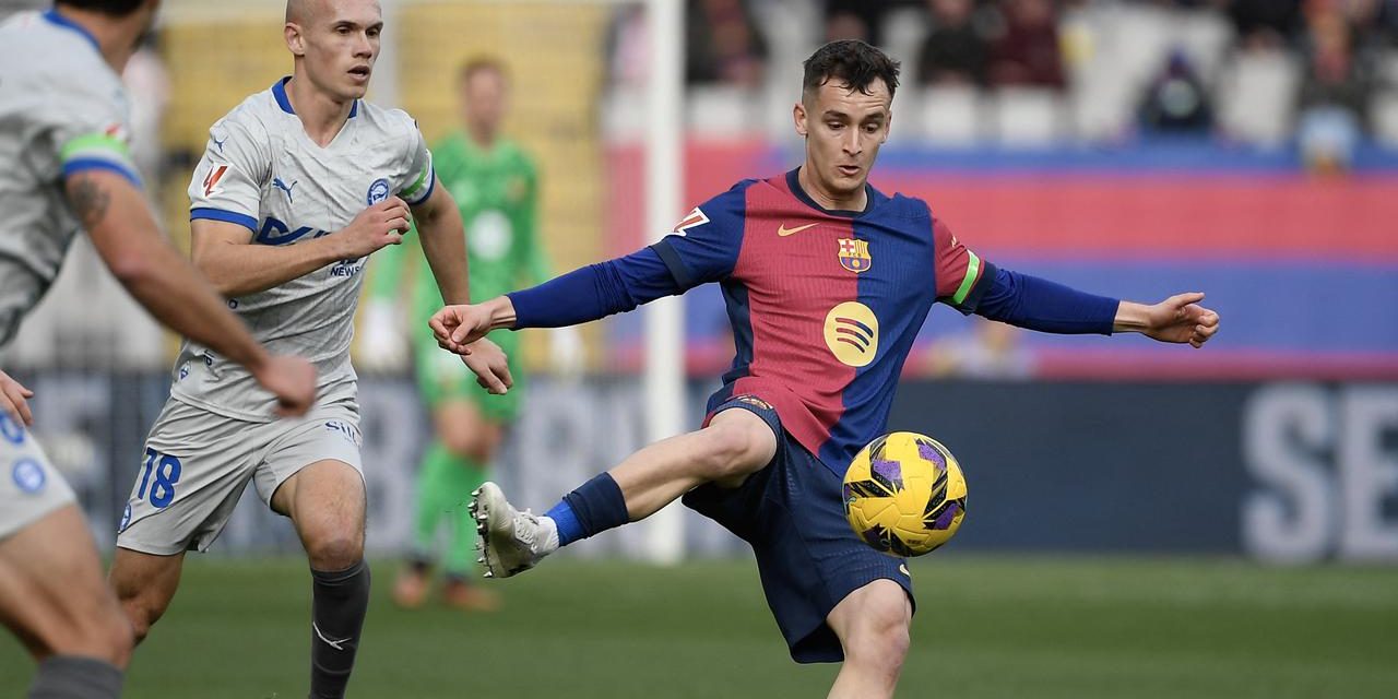 Hansi Flick Tegaskan Marc Casado Tetap di Barcelona