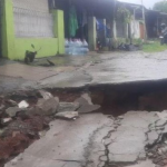 Longsor di Kompleks Kodam Cikarang Akibat Hujan Deras