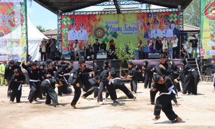 Festival Perang Ketupat Tempilang Tradisi Budaya Ramadhan