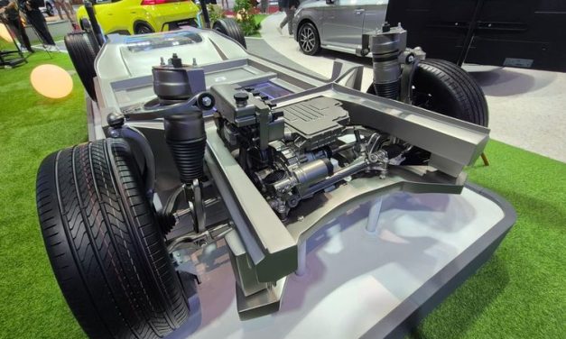 BYD Indonesia Hadirkan e3 dan e4 Platform Canggih di IIMS 2026