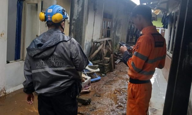 Hujan Deras Picu Banjir Longsor di Sejumlah Wilayah Kota Bogor