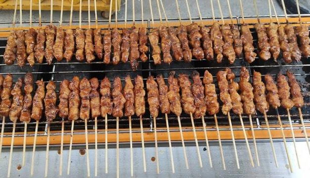 Sate Ayam Madura: Tradisi Kuliner Otentik yang Memikat Selera