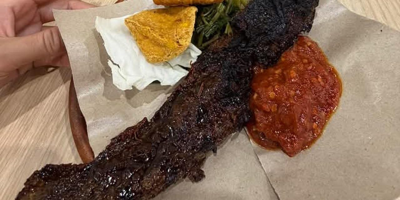 Ikan Lele Bakar Ayam Penyet Ria Viral di Singapura, Netizen Salah