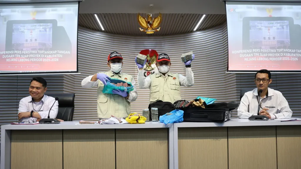 KPK melanjutkan penyidikan kasus korupsi kuota haji setelah putusan praperadilan ditolak Pengadilan Negeri Jakarta Selatan.