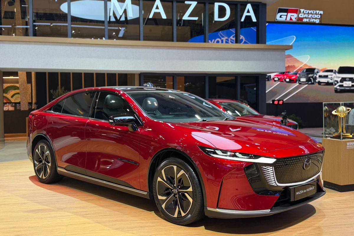 Mazda 6e