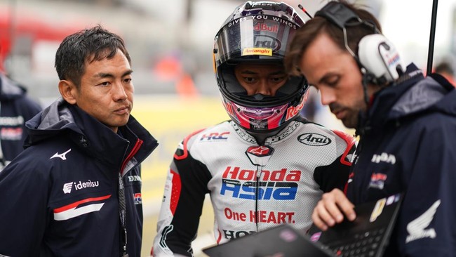 Veda Ega Pratama bersama Honda Team Asia bersiap menghadapi balapan Moto3 Jerman 2026 di Sirkuit Sachsenring.