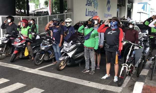 Masyarakat Diimbau Berdiri Tegap Saat Indonesia Raya Berkumandang pada HUT ke-81 RI