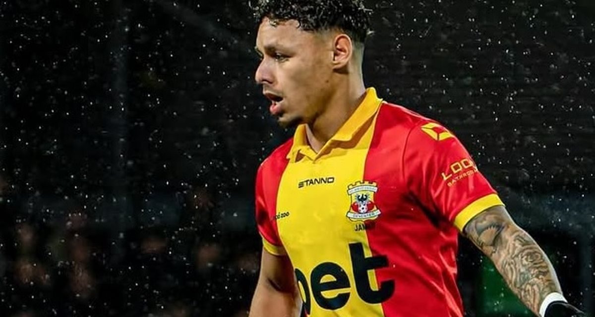 Dean James Main 77 Menit, Go Ahead Eagles Dihajar AZ Alkmaar 5-2