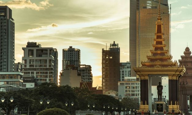 Kamboja Pertimbangkan Perluas Bebas Visa untuk Wisatawan Asing