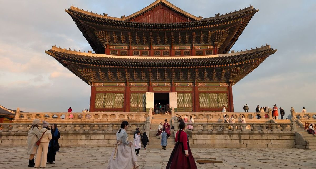 Harga Tiket Istana Korea Selatan Naik Mulai 2027, Pakai Hanbok Tetap Bisa Gratis