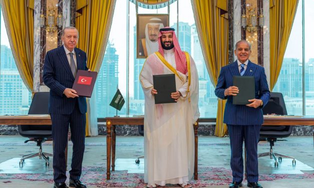 Turkiye Pertimbangkan Dukungan Militer untuk Arab Saudi di Tengah Serangan Houthi
