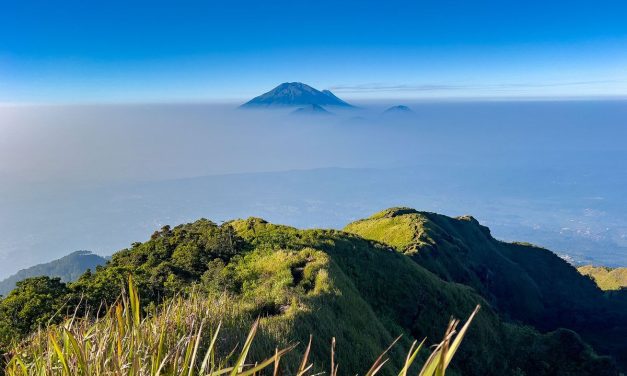 Gunung Ungaran via Perantunan, Jalur Singkat dengan Panorama Sabana